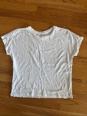 Madewell White Short Sleeve Tee Lightweight with dimpling design